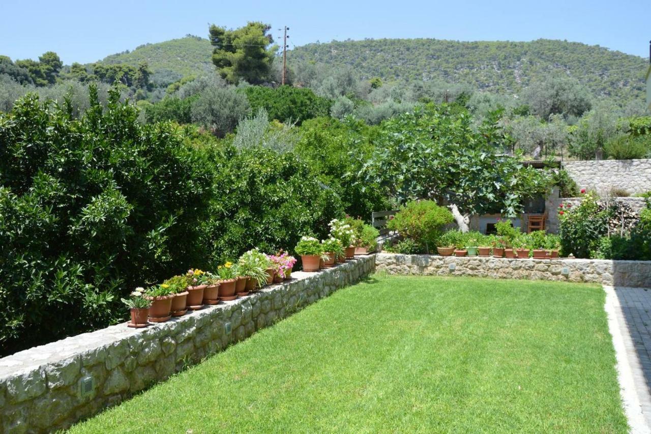 Appartamento Spiti Portokali Epidaurus Esterno foto